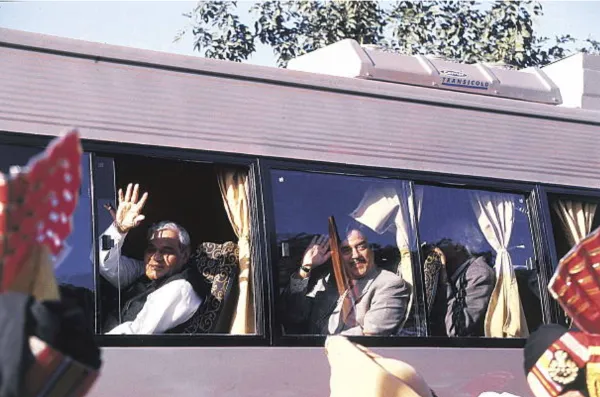 Atal Bihari Vajpayee's Lahore Bus Yatra