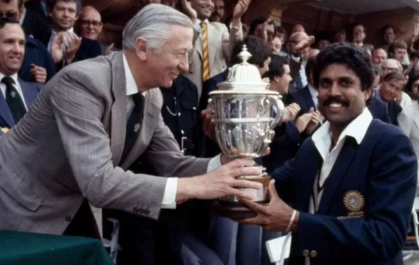 Kapil Dev with World Trophy Kapil Dev with World Trophy